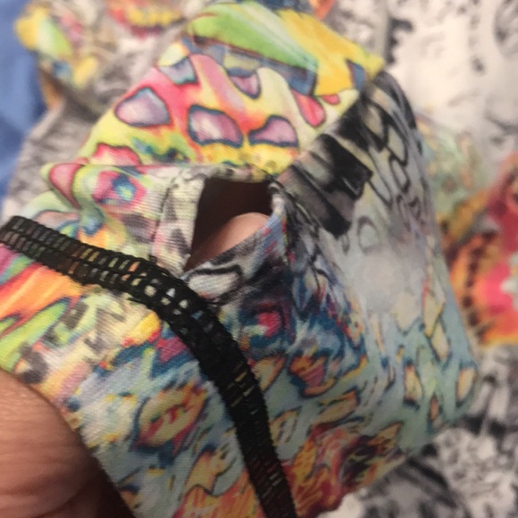 Sno Skins top - Picture 3 of 3